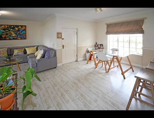 2 BEDROOM APARTMENT FOR SALE IN CRAIGHALL
